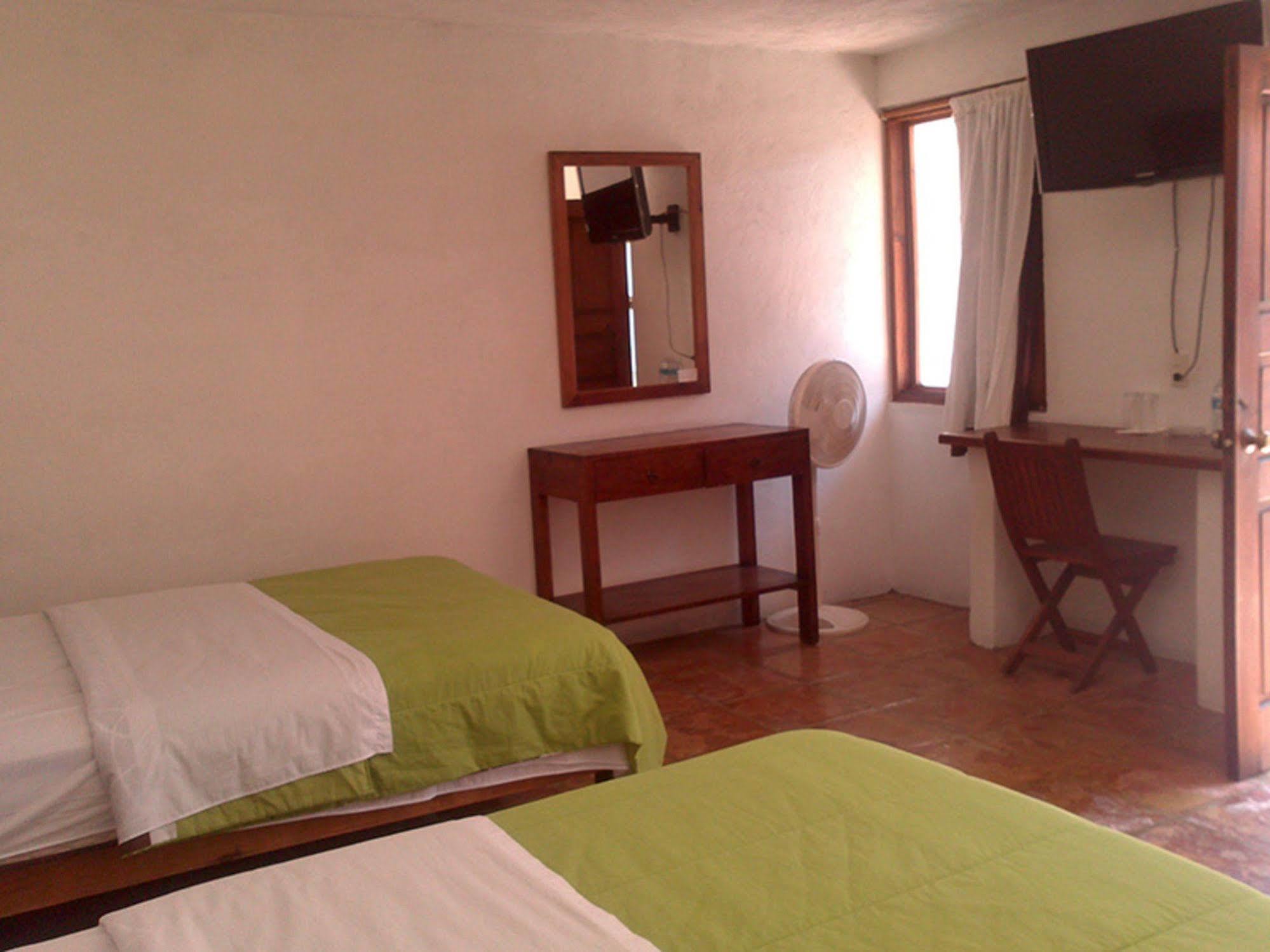 Hotel El Arco Valle de Bravo Exteriör bild